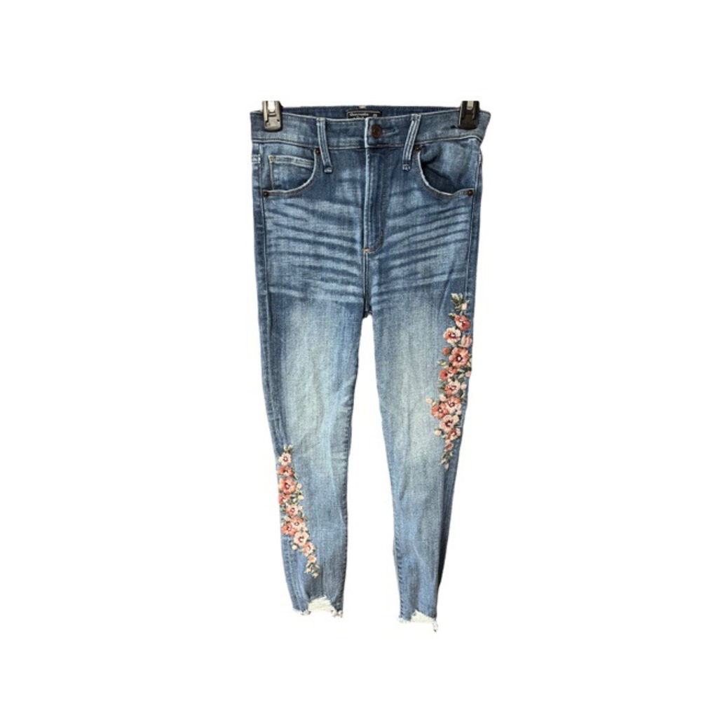 Abercrombie & Fitch Simone High Rise Ankle floral embroidered jeans